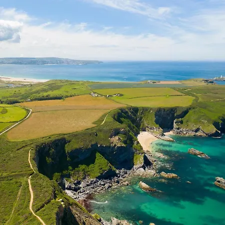 3 Bed In Portreath 89492 別荘 カムボーン