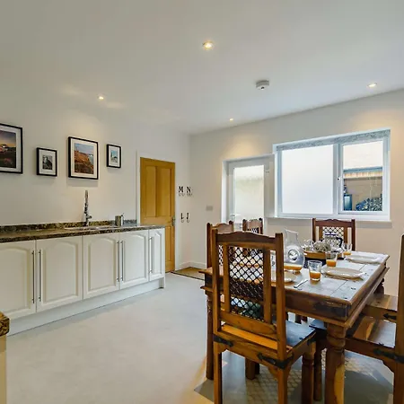 3 Bed In Portreath 89492